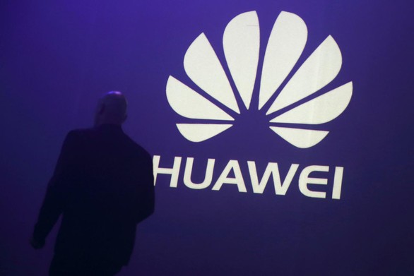Nghị sĩ Mỹ hối thúc AT&T cắt quan hệ với Huawei - Ảnh 1. Nghị sĩ Mỹ hối thúc AT&T cắt quan hệ với Huawei - Ảnh 1.