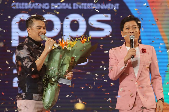 Làm MC, Trường Giang bị khách mời ‘chặt chém’ - Ảnh 1. Làm MC, Trường Giang bị khách mời ‘chặt chém’ - Ảnh 1.
