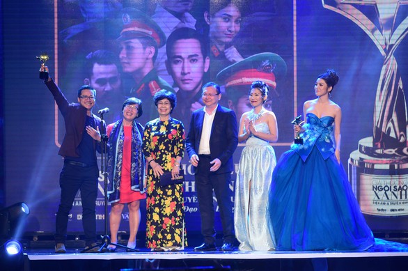Giải thưởng ngôi sao xanh 2017 vinh danh Em chưa 18 - Ảnh 6. Giải thưởng ngôi sao xanh 2017 vinh danh Em chưa 18 - Ảnh 6.