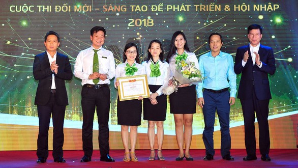 Lập tiểu ban ứng dụng sáng kiến ngân hàng vào thực tiễn - Ảnh 1. Lập tiểu ban ứng dụng sáng kiến ngân hàng vào thực tiễn - Ảnh 1.