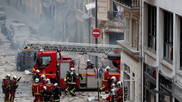 Nổ khí gas trung tâm Paris, ít nhất 4 người chết - Ảnh 2. Nổ khí gas trung tâm Paris, ít nhất 4 người chết - Ảnh 2.