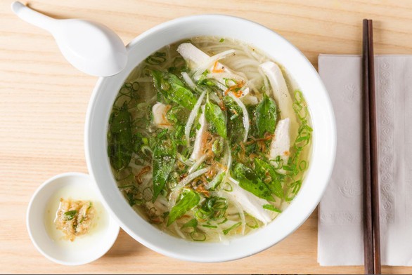 Bánh tráng nướng Đà Lạt lên trang ẩm thực nổi tiếng của Mỹ - Ảnh 3. Bánh tráng nướng Đà Lạt lên trang ẩm thực nổi tiếng của Mỹ - Ảnh 3.