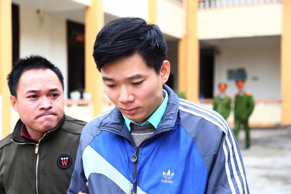 Hoàng Công Lương ký 4 y lệnh vì phải chia sẻ kinh nghiệm - Ảnh 2. Hoàng Công Lương ký 4 y lệnh vì phải chia sẻ kinh nghiệm - Ảnh 2.