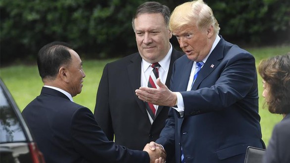 Ông Trump xác nhận gặp ông Kim, chưa tiết lộ địa điểm - Ảnh 1. Ông Trump xác nhận gặp ông Kim, chưa tiết lộ địa điểm - Ảnh 1.