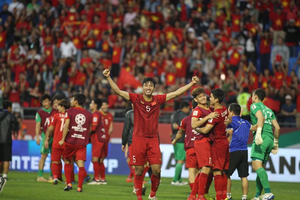 ESPN: “Đông Nam Á được khích lệ bởi bước tiến của bóng đá Việt Nam” - Ảnh 2. ESPN: “Đông Nam Á được khích lệ bởi bước tiến của bóng đá Việt Nam” - Ảnh 2.