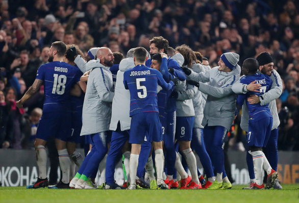 Chelsea gặp M.C ở chung kết Cúp liên đoàn - Ảnh 1.