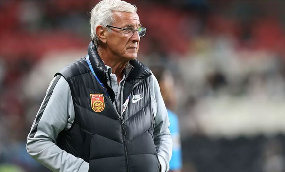 HLV Marcello Lippi trách móc học trò sau khi Trung Quốc bị loại - Ảnh 1. HLV Marcello Lippi trách móc học trò sau khi Trung Quốc bị loại - Ảnh 1.