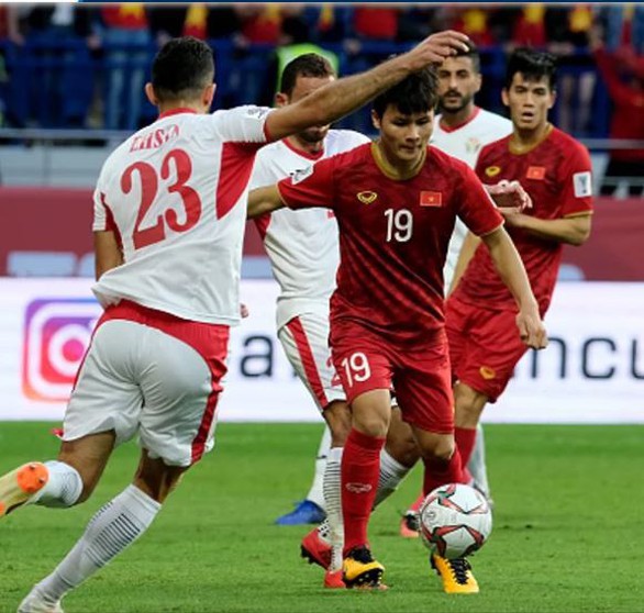 Quang Hải và Văn Hậu vào top 5 cầu thủ trẻ hay nhất Asian Cup 2019 - Ảnh 3. Quang Hải và Văn Hậu vào top 5 cầu thủ trẻ hay nhất Asian Cup 2019 - Ảnh 3.