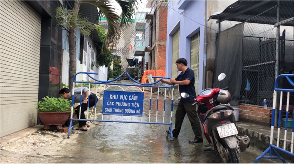 Di tản khẩn 18 hộ dân vì sợ bức tường thành dự án Đồi Xanh sụp đổ - Ảnh 5. Di tản khẩn 18 hộ dân vì sợ bức tường thành dự án Đồi Xanh sụp đổ - Ảnh 5.