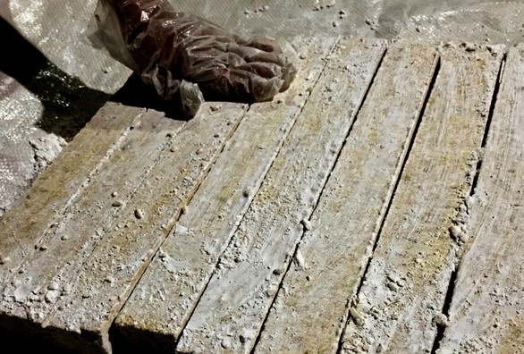 Phù Bài - rền vang tiếng đóng bánh khô - Ảnh 7. Phù Bài - rền vang tiếng đóng bánh khô - Ảnh 7.
