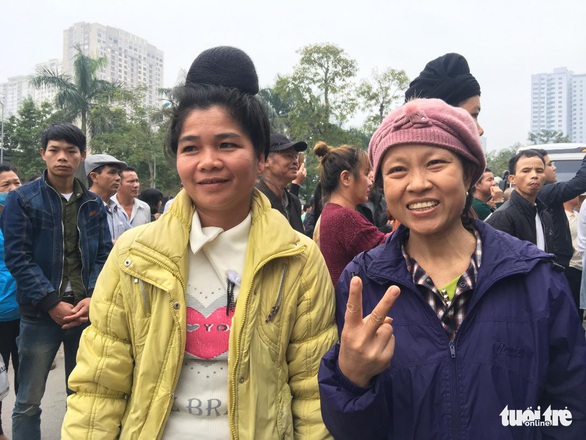 Nước mắt, nụ cười trên chuyến xe về nhà ăn tết của bệnh nhân ung thư - Ảnh 3. Nước mắt, nụ cười trên chuyến xe về nhà ăn tết của bệnh nhân ung thư - Ảnh 3.