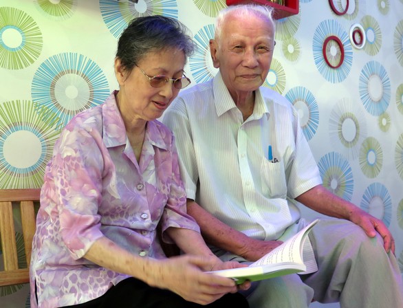 Nhà văn Trần Kim Trắc mất 49 ngày công chúng mới biết... - Ảnh 1. Nhà văn Trần Kim Trắc mất 49 ngày công chúng mới biết... - Ảnh 1.