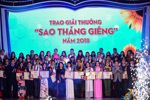 Năm 2018 đạt kỷ lục số lượng Sinh viên 5 tốt - Ảnh 4. Năm 2018 đạt kỷ lục số lượng Sinh viên 5 tốt - Ảnh 4.