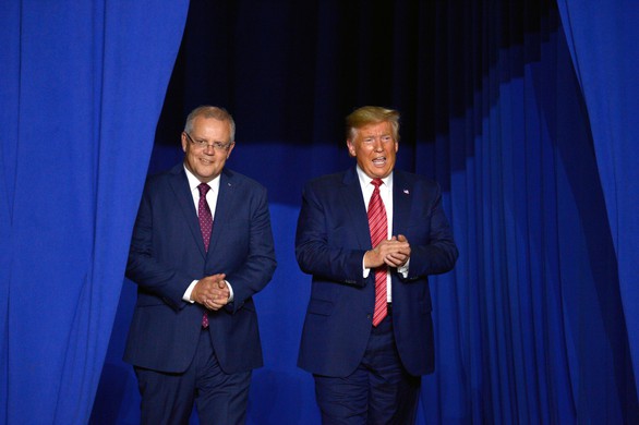 Ông Trump nhờ chính khách các nước truy cứu vụ điều tra liên quan đến Nga - Ảnh 1. Ông Trump nhờ chính khách các nước truy cứu vụ điều tra liên quan đến Nga - Ảnh 1.