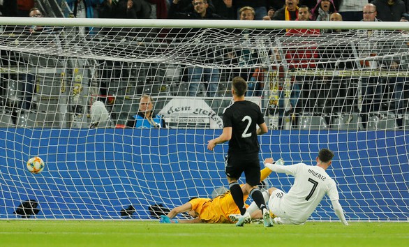 Argentina ngược dòng cầm chân Đức sau khi bị dẫn 2 bàn - Ảnh 1. Argentina ngược dòng cầm chân Đức sau khi bị dẫn 2 bàn - Ảnh 1.
