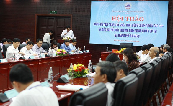 Bỏ hội đồng nhân dân hai cấp, bộ máy vẫn... chạy tốt - Ảnh 1. Bỏ hội đồng nhân dân hai cấp, bộ máy vẫn... chạy tốt - Ảnh 1.