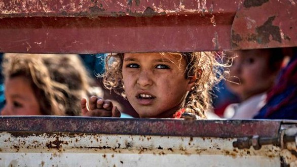 100.000 người Syria phải bỏ nhà cửa vì chiến dịch quân sự của Thổ Nhĩ Kỳ - Ảnh 1. 100.000 người Syria phải bỏ nhà cửa vì chiến dịch quân sự của Thổ Nhĩ Kỳ - Ảnh 1.