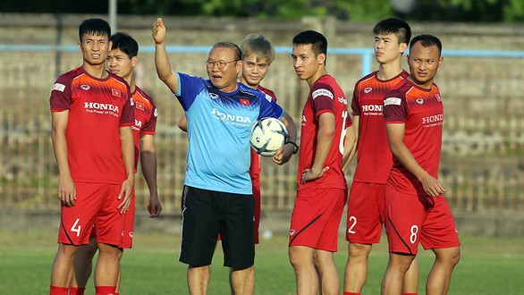 Ông Park thở phào với Tuấn Anh - Ảnh 1. Ông Park thở phào với Tuấn Anh - Ảnh 1.