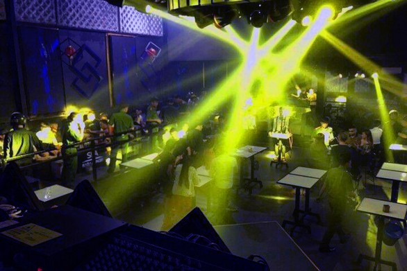 Liên tiếp phát hiện khách trong quán bar, karaoke dương tính với ma túy - Ảnh 1. Liên tiếp phát hiện khách trong quán bar, karaoke dương tính với ma túy - Ảnh 1.
