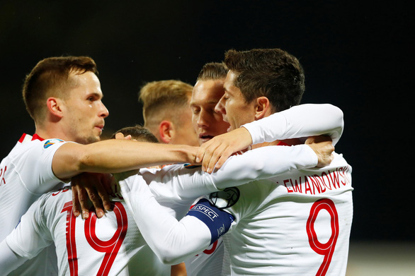 Vòng loại Euro 2020: Nga và Ba Lan giành vé, còn Đức, Hà Lan phải chờ... chuyến đò sau - Ảnh 2. Vòng loại Euro 2020: Nga và Ba Lan giành vé, còn Đức, Hà Lan phải chờ... chuyến đò sau - Ảnh 2.