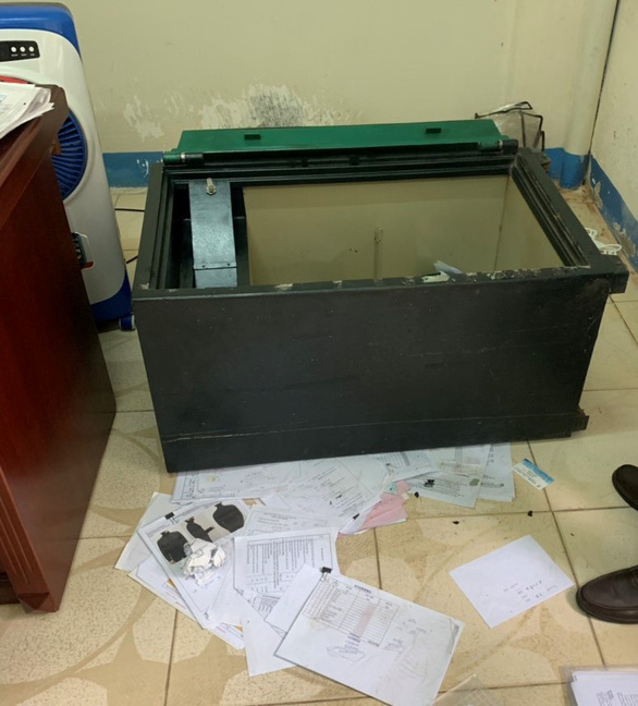 Phát hiện nhóm 6 người nước ngoài chuyên trộm các doanh nghiệp - Ảnh 1. Phát hiện nhóm 6 người nước ngoài chuyên trộm các doanh nghiệp - Ảnh 1.