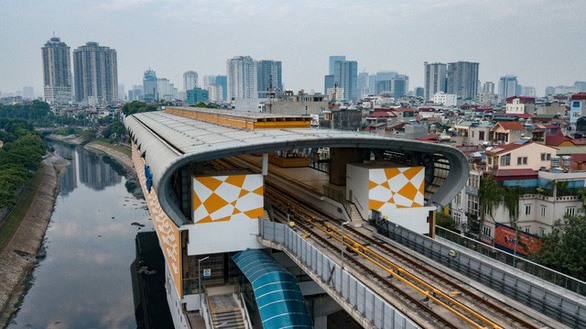 Vì sao hàng loạt các dự án đường sắt đô thị ở Hà Nội, TP.HCM chậm tiến độ? - Ảnh 1.