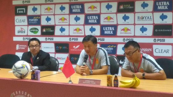 Thua ‘sốc’ U19 Indonesia, HLV U19 Trung Quốc đổ thừa do cầu thủ... mệt - Ảnh 1. Thua ‘sốc’ U19 Indonesia, HLV U19 Trung Quốc đổ thừa do cầu thủ... mệt - Ảnh 1.