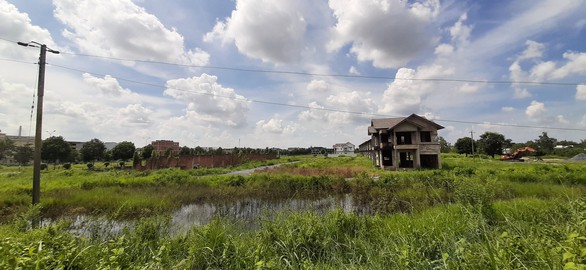 Hai bức tranh trái ngược trong việc thu hồi và giao đất ở Vĩnh Long - Ảnh 3. Hai bức tranh trái ngược trong việc thu hồi và giao đất ở Vĩnh Long - Ảnh 3.
