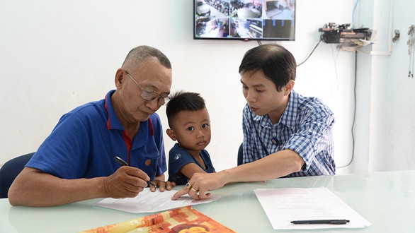 TP.HCM càng khó khăn, càng phải lắng nghe dân - Ảnh 1. TP.HCM càng khó khăn, càng phải lắng nghe dân - Ảnh 1.