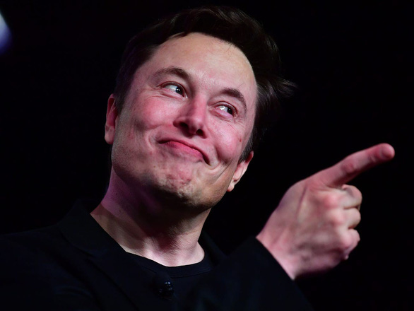Elon Musk tuyển nhân sự AI cho Tesla: Không cần tiến sĩ, không cần tốt nghiệp trung học - Ảnh 1.