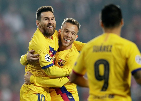 Messi tỏa sáng, Barcelona khuất phục Slavia Prague tại Champions League - Ảnh 1. Messi tỏa sáng, Barcelona khuất phục Slavia Prague tại Champions League - Ảnh 1.