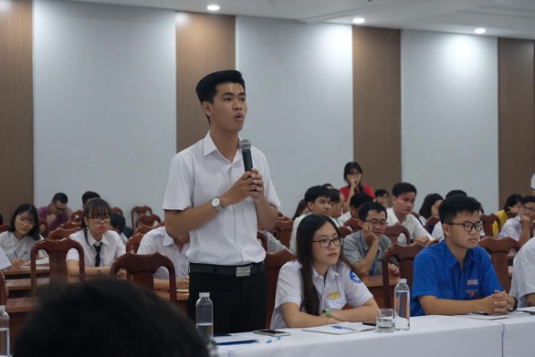 Lãnh đạo TP.HCM đặt hàng học sinh sinh viên ý tưởng giải quyết các vấn đề đô thị - Ảnh 2. Lãnh đạo TP.HCM đặt hàng học sinh sinh viên ý tưởng giải quyết các vấn đề đô thị - Ảnh 2.
