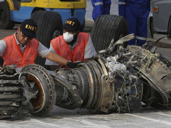 Vụ rơi máy bay Lion Air: Lỗi do cả Boeing lẫn phi công - Ảnh 2. Vụ rơi máy bay Lion Air: Lỗi do cả Boeing lẫn phi công - Ảnh 2.