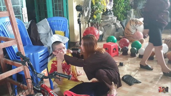 Tịnh thất Bồng Lai bị nhóm người lạ lùng sục tìm con gái dẫn đến xô xát - Ảnh 1. Tịnh thất Bồng Lai bị nhóm người lạ lùng sục tìm con gái dẫn đến xô xát - Ảnh 1.