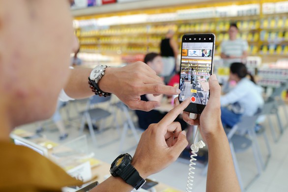 Reno2 và Reno2 F mở bán - đánh dấu một hình ảnh mới của OPPO - Ảnh 3. Reno2 và Reno2 F mở bán - đánh dấu một hình ảnh mới của OPPO - Ảnh 3.