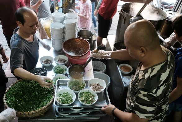 Từ 31-10, bắt đầu bình chọn thương hiệu phở được yêu thích - Ảnh 1. Từ 31-10, bắt đầu bình chọn thương hiệu phở được yêu thích - Ảnh 1.