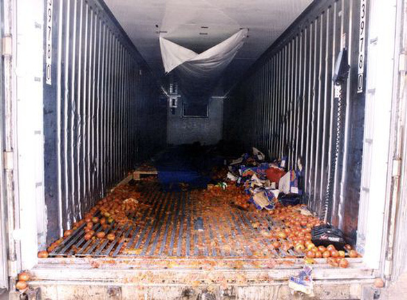 Container, địa ngục trần gian chở người nhập cư sang Anh - Ảnh 4. Container, địa ngục trần gian chở người nhập cư sang Anh - Ảnh 4.