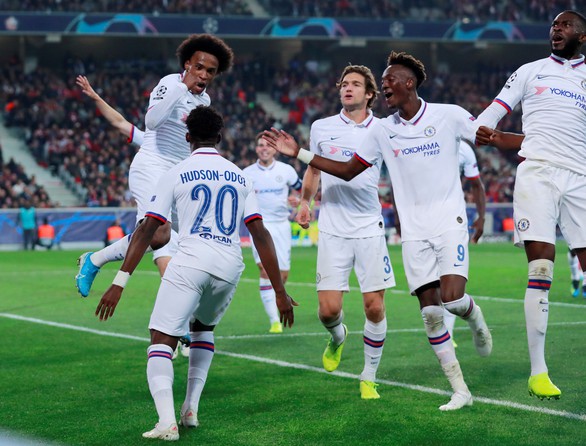 Chelsea thắng trận đầu tay, Ajax đè bẹp Valencia ở Champions League - Ảnh 2. Chelsea thắng trận đầu tay, Ajax đè bẹp Valencia ở Champions League - Ảnh 2.