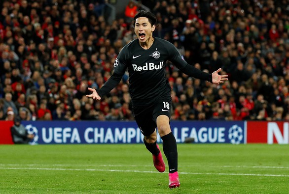 Cầu thủ Nhật sút tung lưới Liverpool từng ‘bó tay’ trước Văn Lâm ở Asian Cup - Ảnh 2. Cầu thủ Nhật sút tung lưới Liverpool từng ‘bó tay’ trước Văn Lâm ở Asian Cup - Ảnh 2.