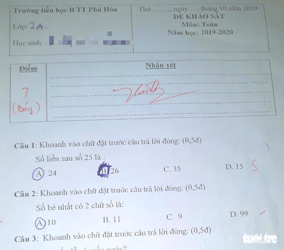 Bất ngờ vụ cha xin cho con ở lại lớp 1: bé đạt chuẩn học lớp 2 - Ảnh 1. Bất ngờ vụ cha xin cho con ở lại lớp 1: bé đạt chuẩn học lớp 2 - Ảnh 1.