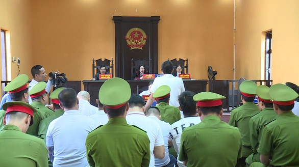 Tuấn thần đèn xứ Thanh lãnh án tù vì gây rối trật tự công cộng - Ảnh 1. Tuấn thần đèn xứ Thanh lãnh án tù vì gây rối trật tự công cộng - Ảnh 1.
