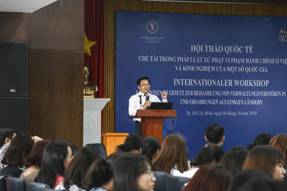 Vi phạm hành chính: Phạt xả rác có đến 3 nghị định - Ảnh 1. Vi phạm hành chính: Phạt xả rác có đến 3 nghị định - Ảnh 1.