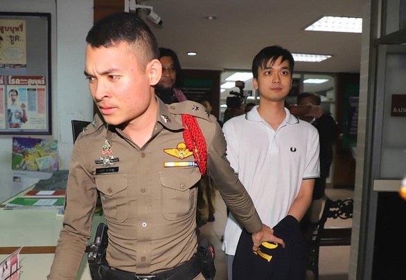 Thanh niên Thái bị bắt vì mạo phạm hoàng gia trên mạng xã hội - Ảnh 1. Thanh niên Thái bị bắt vì mạo phạm hoàng gia trên mạng xã hội - Ảnh 1.