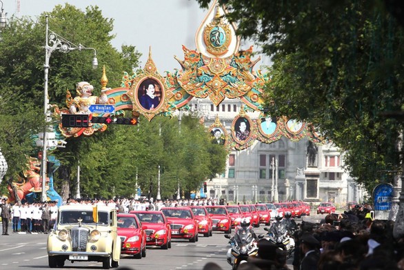 Thanh niên Thái bị bắt vì mạo phạm hoàng gia trên mạng xã hội - Ảnh 2. Thanh niên Thái bị bắt vì mạo phạm hoàng gia trên mạng xã hội - Ảnh 2.