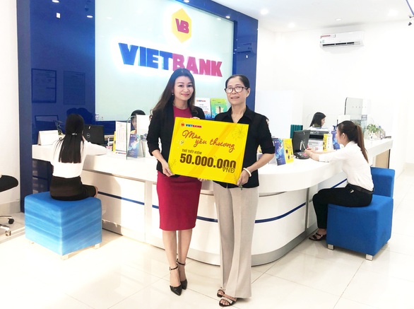 Khách hàng đầu tiên trúng 50 triệu đồng tại Vietbank - Ảnh 1. Khách hàng đầu tiên trúng 50 triệu đồng tại Vietbank - Ảnh 1.