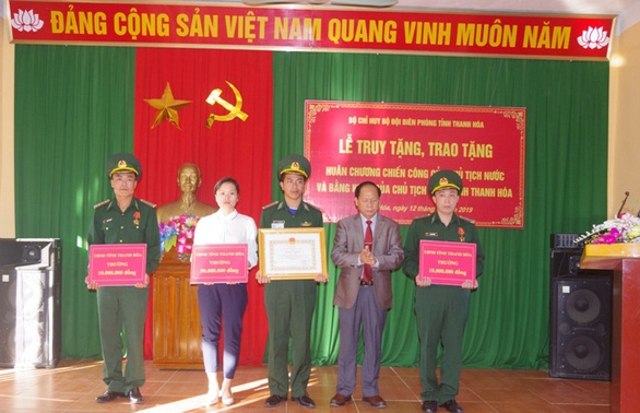 Truy tặng Huân chương chiến công hạng nhất cho thiếu tá đánh án ma túy hi sinh - Ảnh 2. Truy tặng Huân chương chiến công hạng nhất cho thiếu tá đánh án ma túy hi sinh - Ảnh 2.