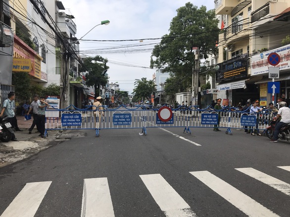 Vợ chồng luật sư Trần Vũ Hải làm bị cáo trong phiên xử 5 ngày vụ án trốn thuế - Ảnh 1. Vợ chồng luật sư Trần Vũ Hải làm bị cáo trong phiên xử 5 ngày vụ án trốn thuế - Ảnh 1.