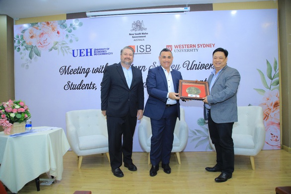 Sinh viên Viện ISB dễ dàng du học tại bang New South Wales (Úc) - Ảnh 2. Sinh viên Viện ISB dễ dàng du học tại bang New South Wales (Úc) - Ảnh 2.