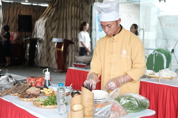 Phở ngon phải đánh thức con tì, con vị - Ảnh 12. Phở ngon phải đánh thức con tì, con vị - Ảnh 12.