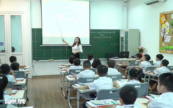 Mỗi tỉnh có thể chọn sách giáo khoa theo từng môn học - Ảnh 1. Mỗi tỉnh có thể chọn sách giáo khoa theo từng môn học - Ảnh 1.